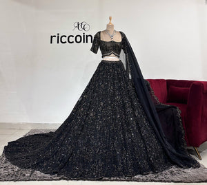 BLACK TRAIN LEHENGA
