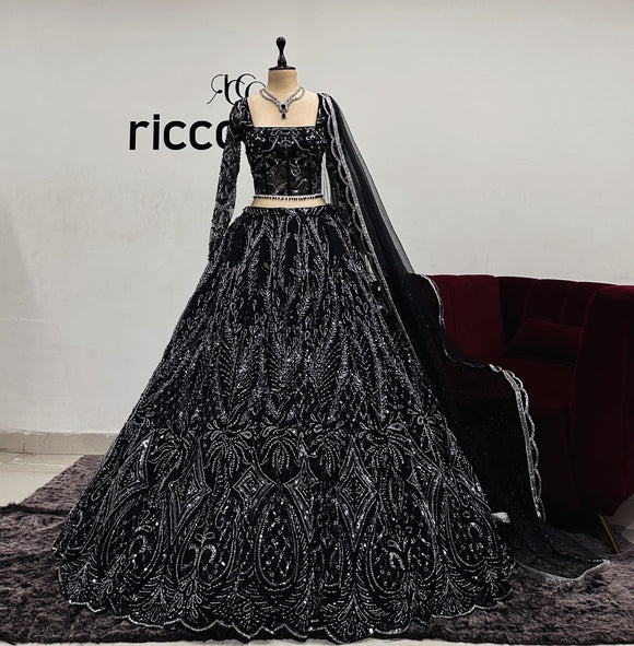 BLACK CORSET LEHENGA