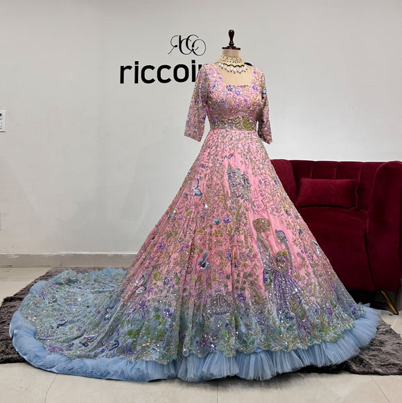 LOVE STORY OMBRE GOWN WITH FIGURINES EMBROIDERY