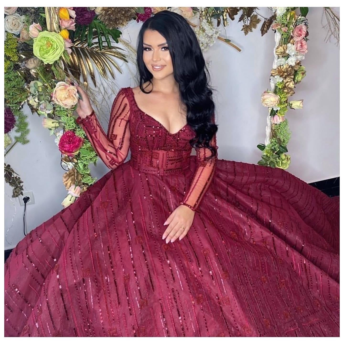 Burgundy ball-gown – Ricco India