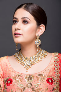 Kundan Necklace With Pearl Drop