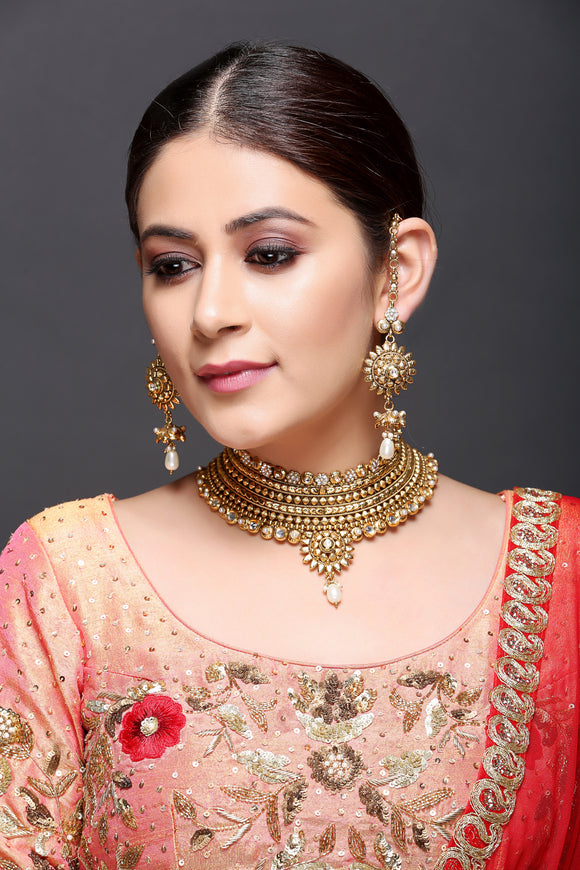 Gold Necklace with Kundan & Pearl Drop
