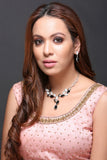 Diamond look necklace with black swarovski stones