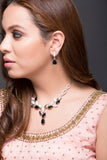 Diamond look necklace with black swarovski stones