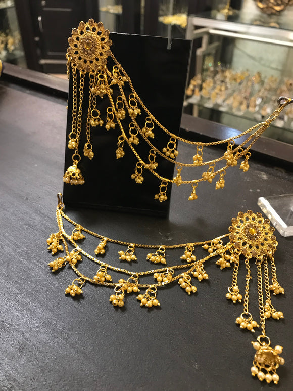 Chandelier earrings