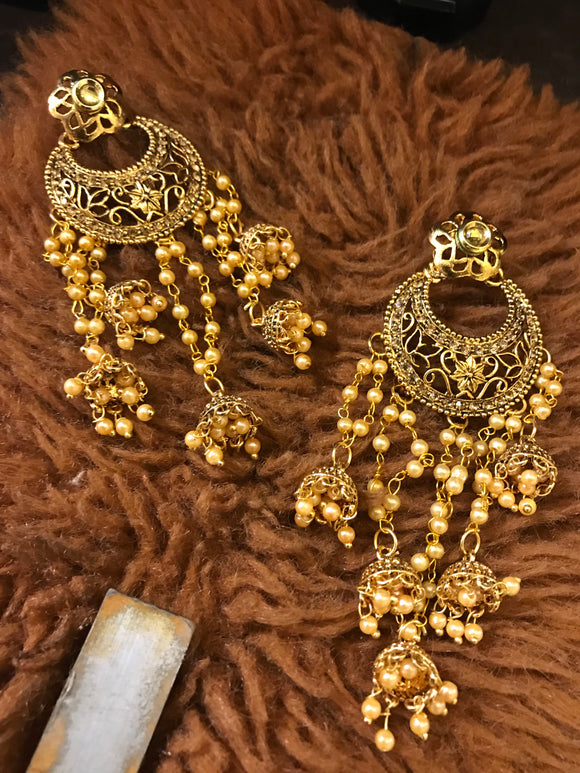 Latkan | Delicate gold jewelry, Gold jewelry for sale, Etsy earrings