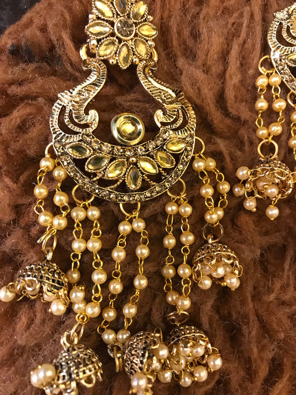 long latkan earrings design | New fashion earrings, Fancy earrings, Gold earrings  designs