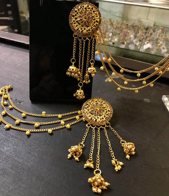 Chandelier earrings