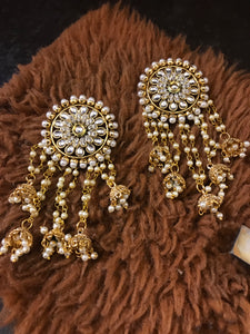 Latkan earrings