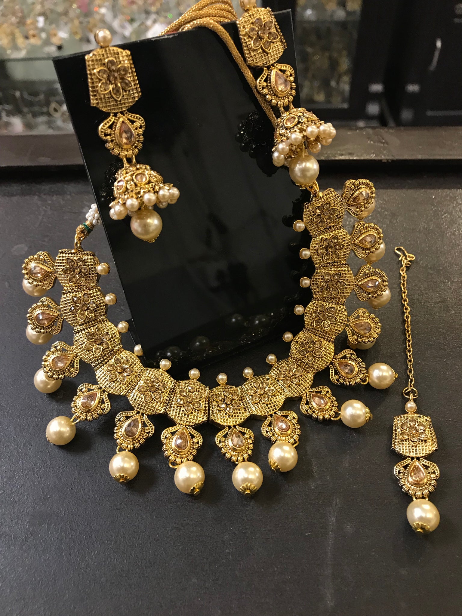Tiny sales choker necklace