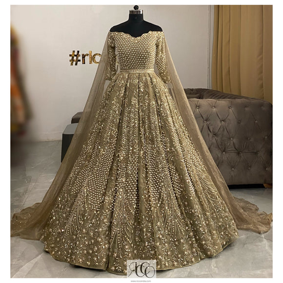 Silver heavy flare ball gown Lehenga with white ostrich feathers on the  skirt Silver be  Latest bridal dresses Bridal lehenga collection  Indian fashion dresses